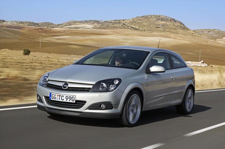  Opel Astra GTC 2005 года  (фото 113 из 212)